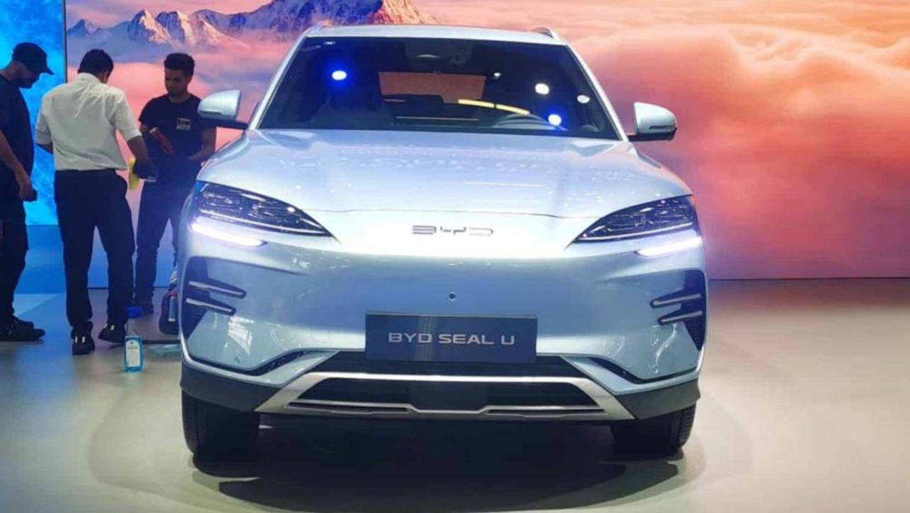 The BYD Seal U electric SUV has been unveiled (image credit: Car News China)