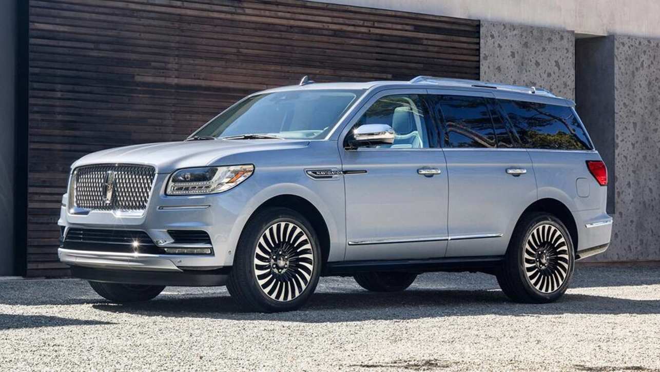 Powered by a 3.5-litre twin-turbo petrol V6, the Lincoln Navigator pushes out 336kW/691Nm.