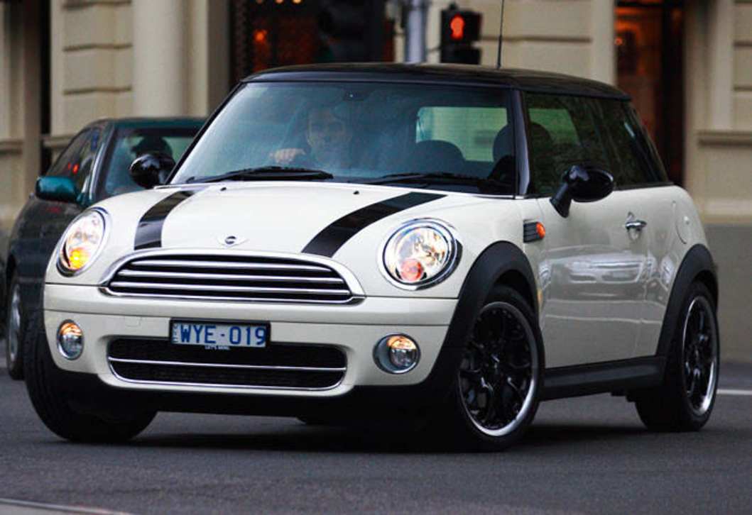 新品正規品  Mini 2009 Cooper CarsGuide | Review Diesel 1.6 ミニカー