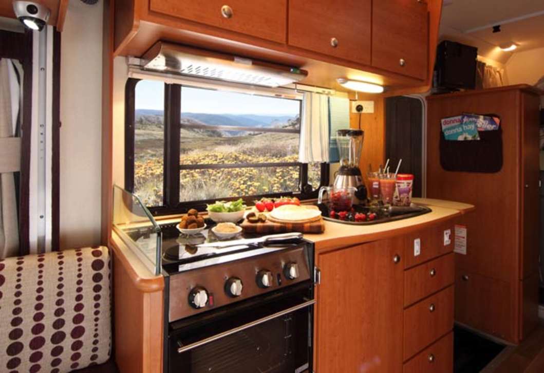 Winnebago Ceduna Highline review CarsGuide