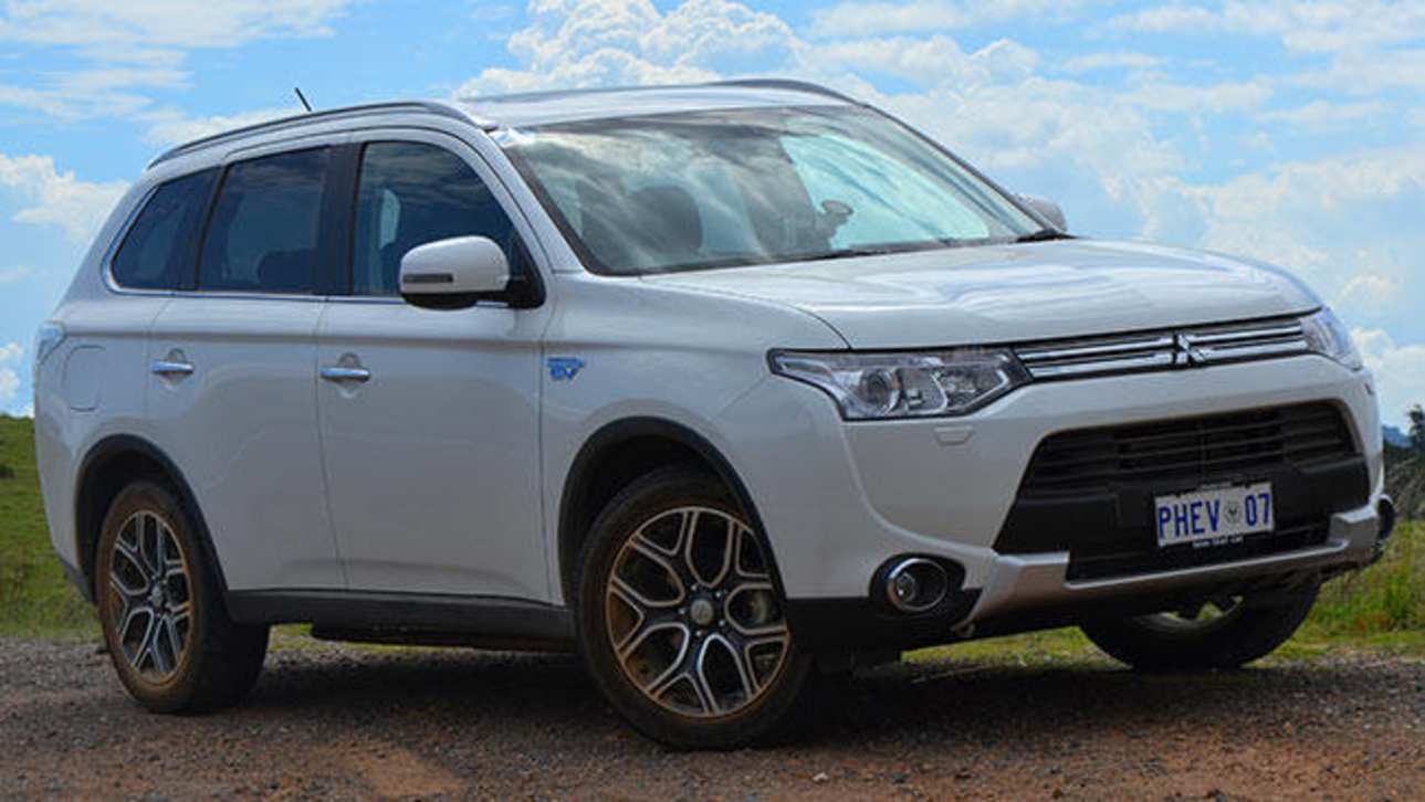 2014 Mitsubishi Outlander PHEV Eco Drive challenge Car News CarsGuide