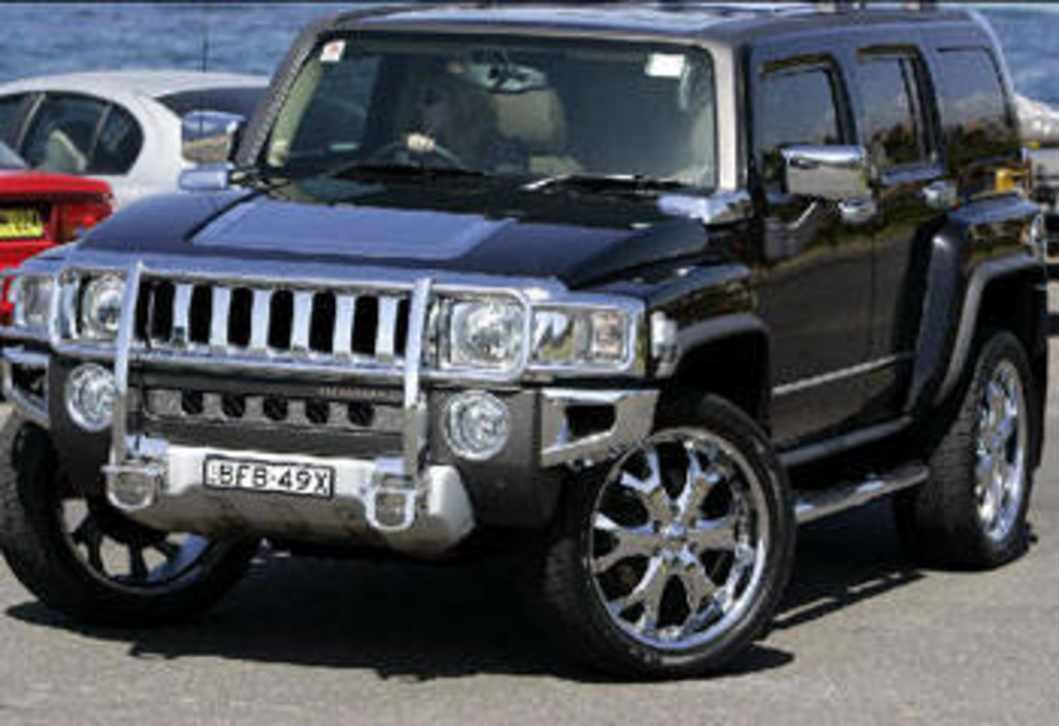For an extra twenty-eight grand the Hummer H3 gets pimped to the max.