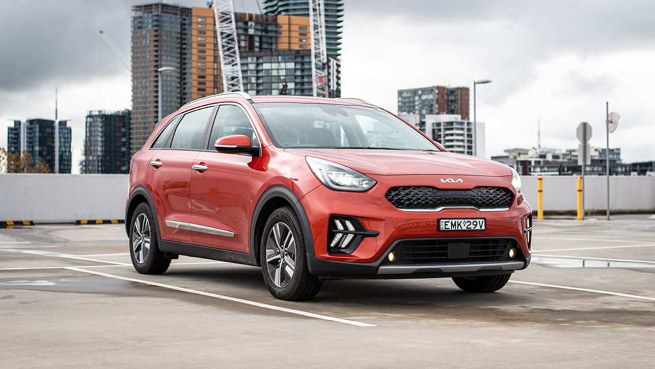 Kia Niro hybrid 2022 review Range charging energy efficiency and driving the plug in hybrid long term CarsGuide
