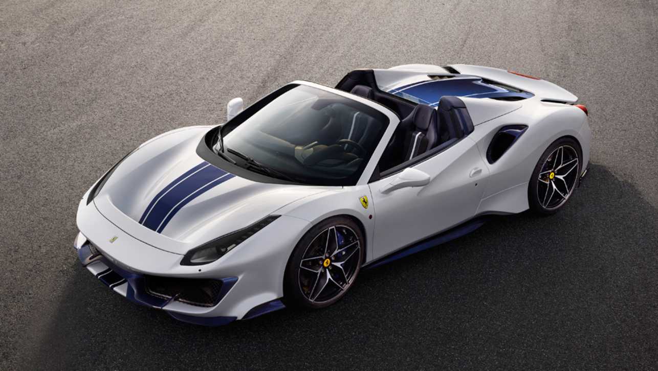 Ferrari’s 488 Pista Spider uses the same 3.9-litre twin-turbo V8 engine as its coupe sibling, outputting 530kW and 770Nm.