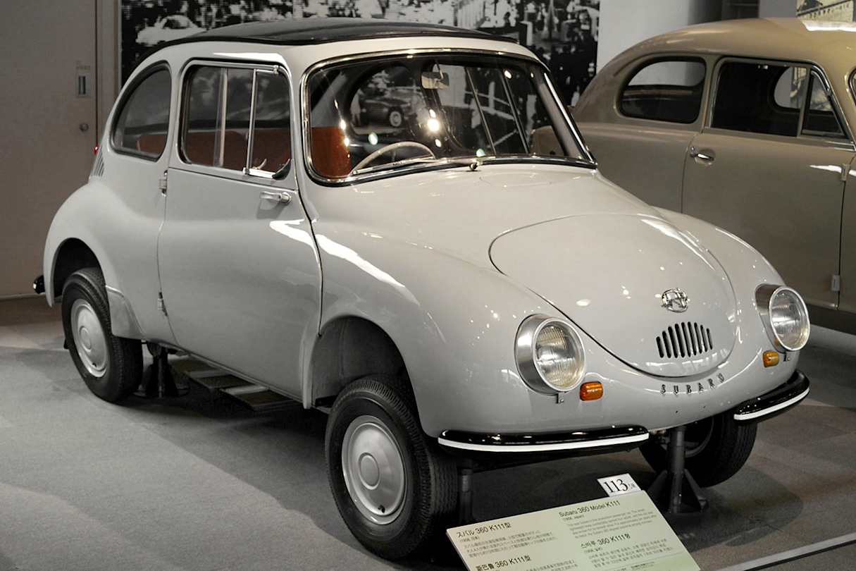 It has rear-hinged doors - just like a Phantom!