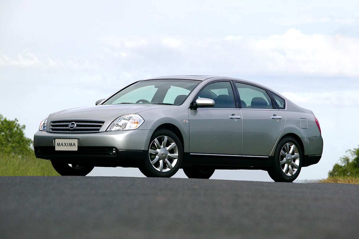 2004 Nissan Maxima.