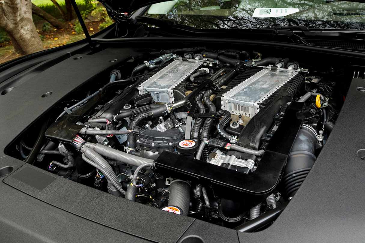 This new, 3.5-litre engine makes the same amount of horsepower (416bhp, or 310kW) as the original V8 IS-F. (LS 500 engine shown)