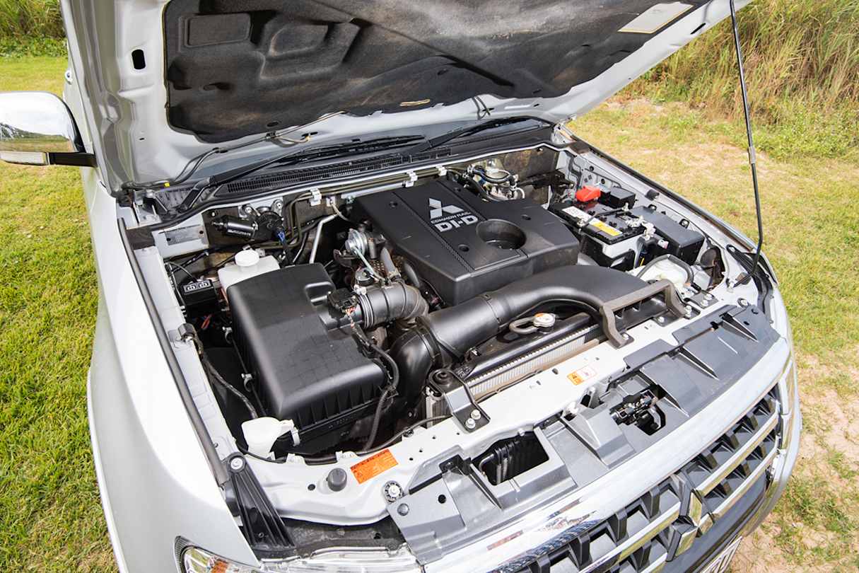The Pajero has a 3.2-litre four-cylinder turbo-diesel engine (141kW@3800rpm and 441Nm@2000rpm).