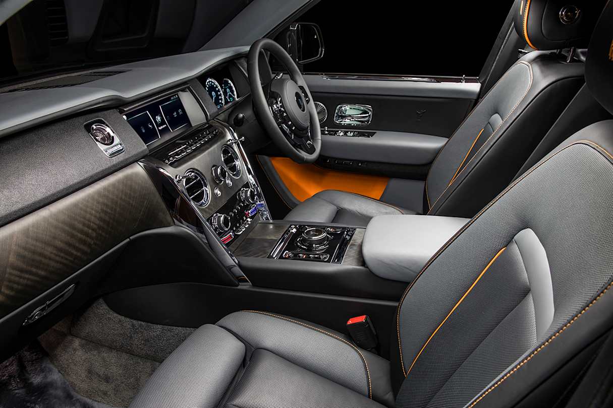 The engine is producing maximum torque at 1600rpm, so for towing, take off and loose surfaces it’s absolutely perfect.