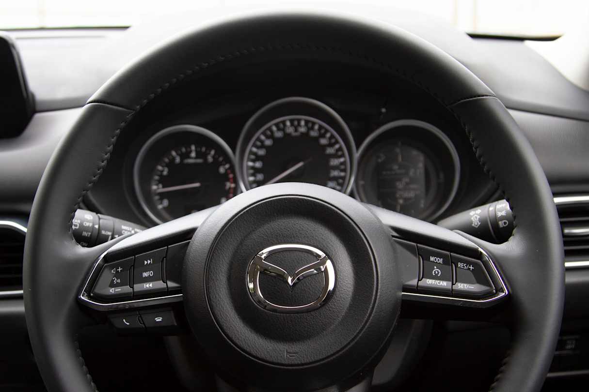 Having the Maxx with a 2.5 means a more relaxed drive than the 2.0, which needs a bit of a whipping.