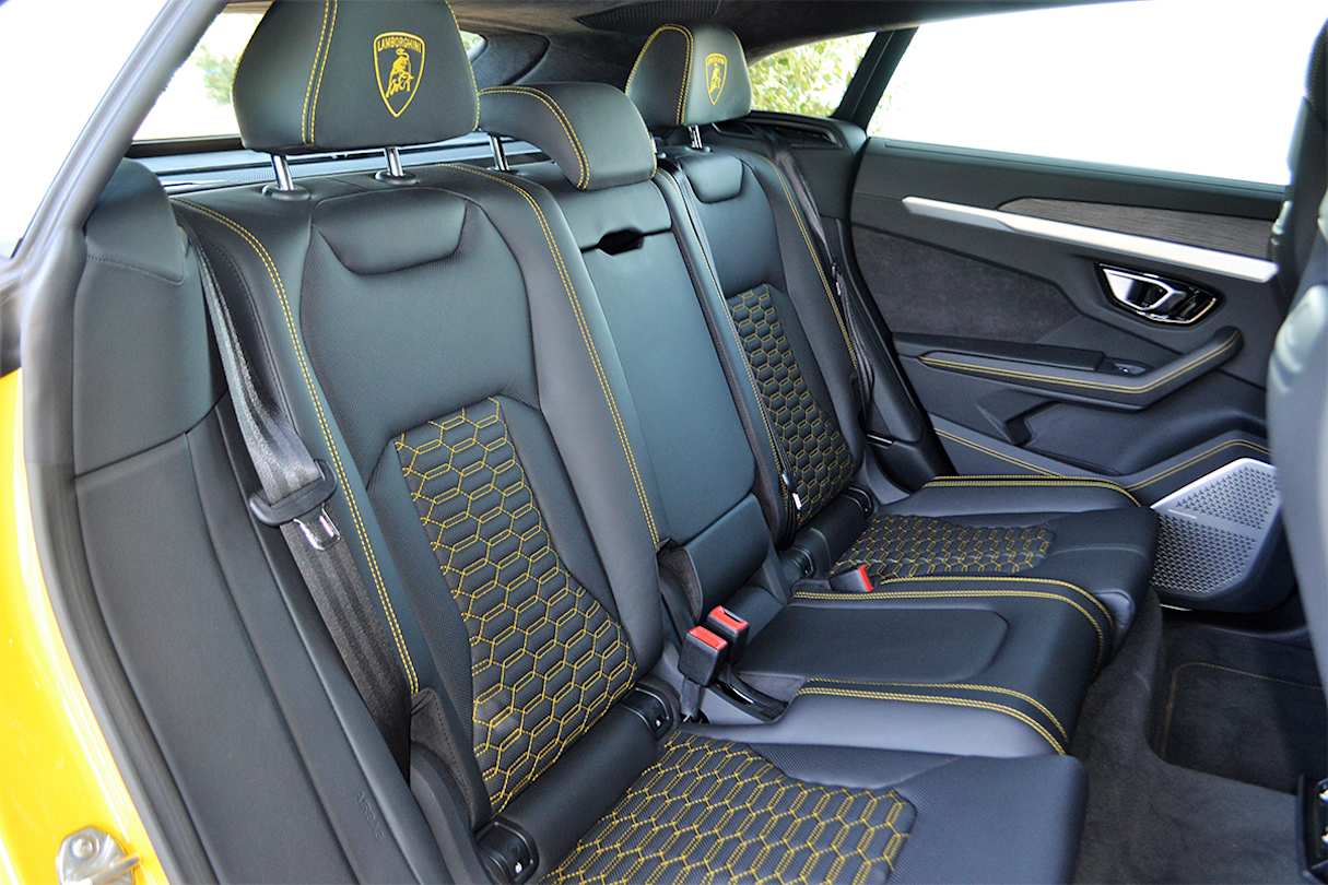 Both leg and headroom in the second row are impressive.