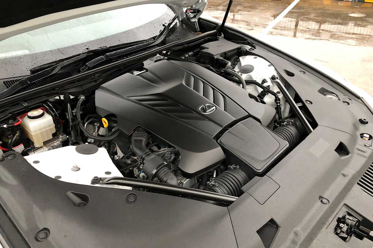 The LC500 has the firepower to match those battle-cruiser looks. 