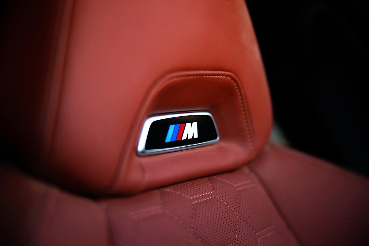 The M Sport seats also both look and feel fantastic, and the Merino Leather is lovely.