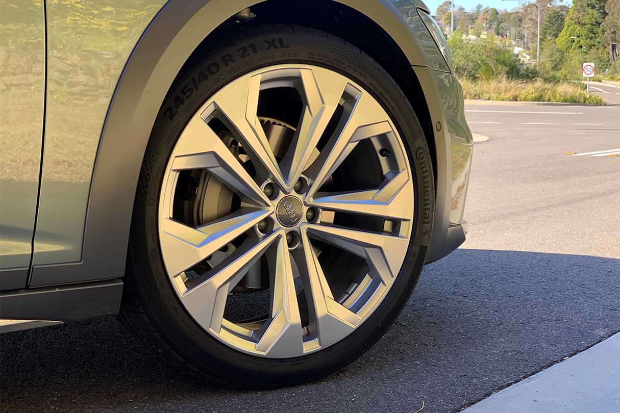 Our test car was fitted with optional 21-inch alloy wheels.
