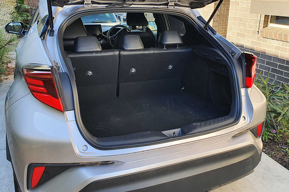The boot's volume capacity is only 377 litres.