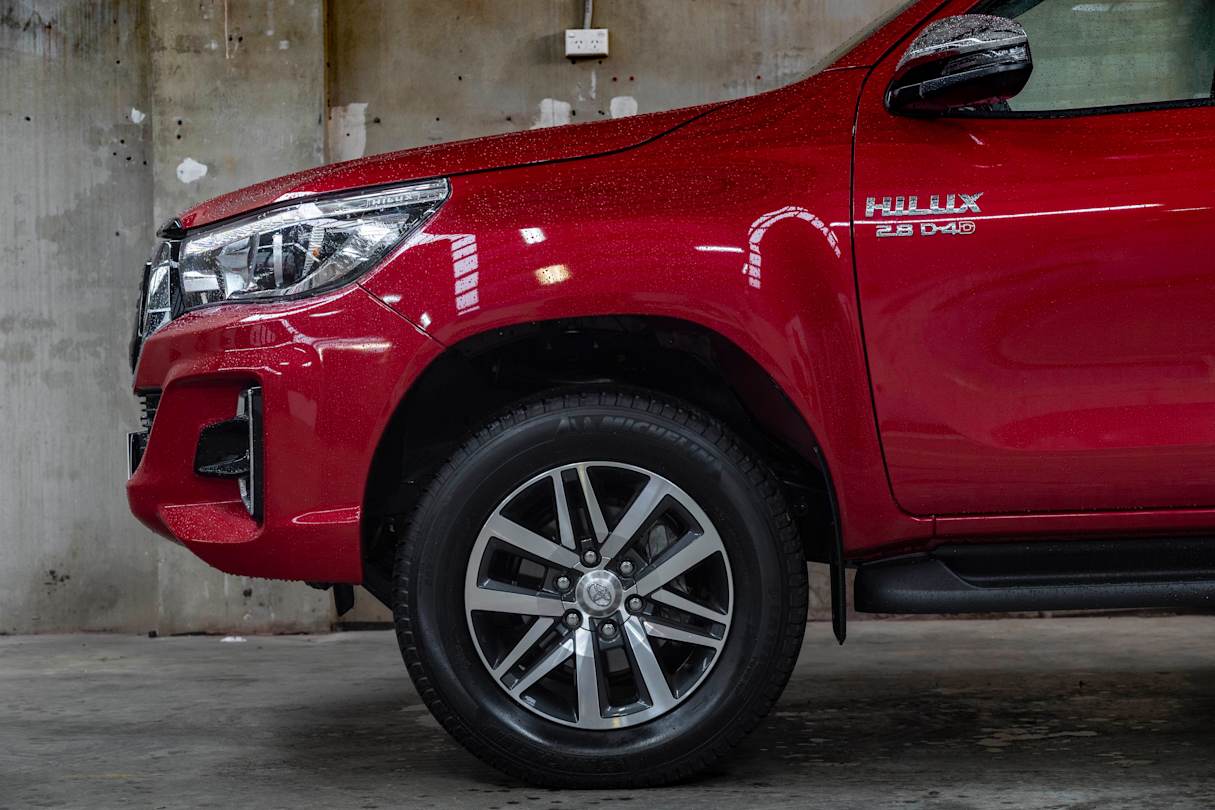 The SR5 comes standard 18-inch alloy wheels.