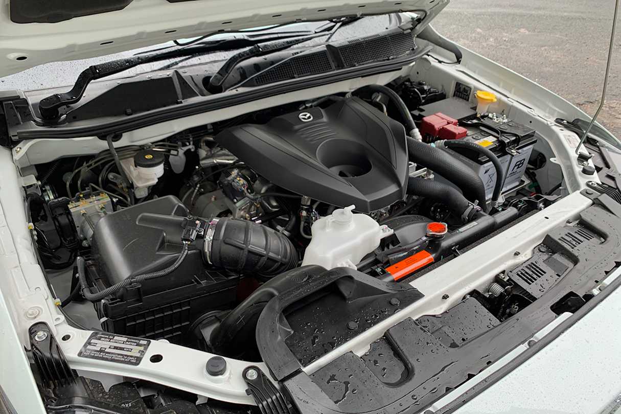 The 3.0-litre four-cylinder diesel produces 140kW/450Nm.