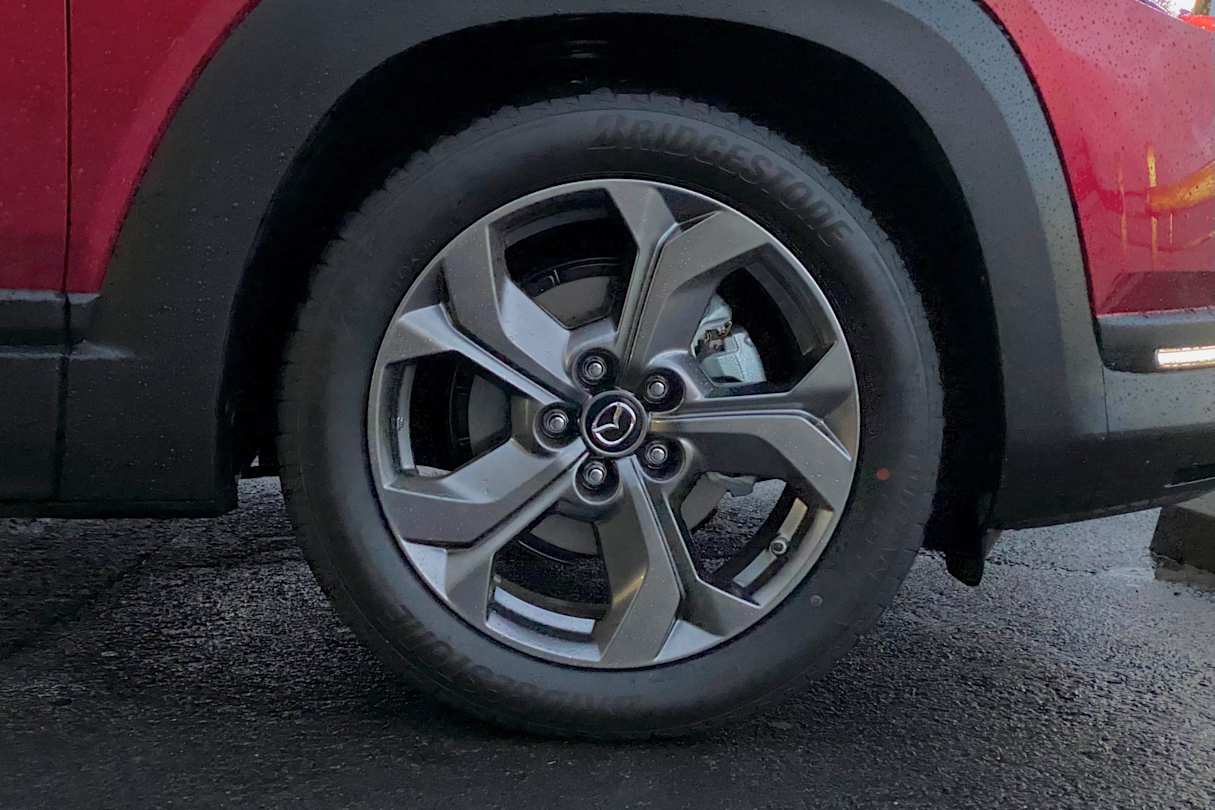 The MX-30 Astina features 18-inch alloy wheels.