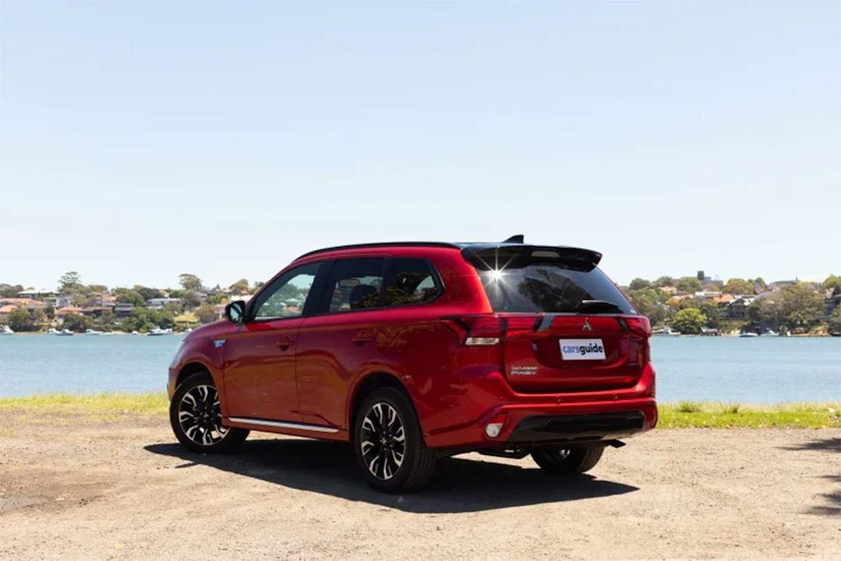 Mitsubishi Outlander PHEV GSR