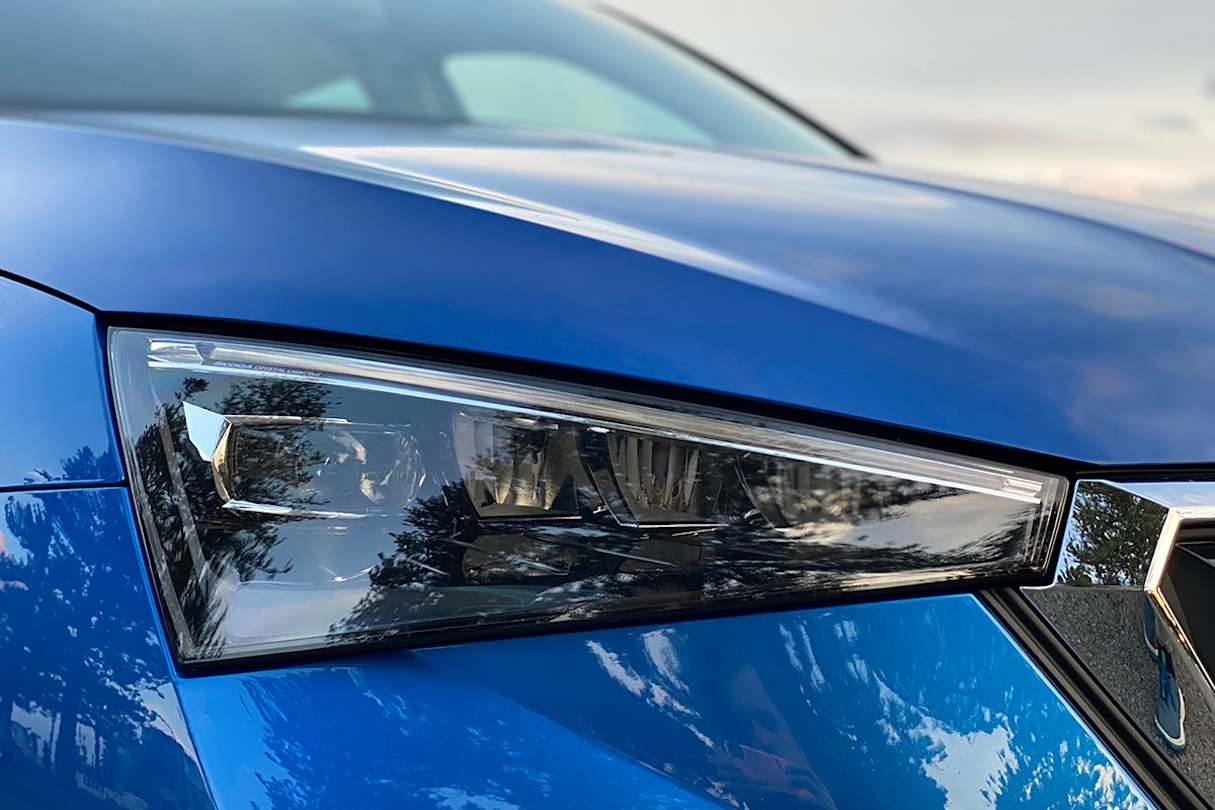 The launch edition comes with auto LED headlights. (image: Peter Anderson)