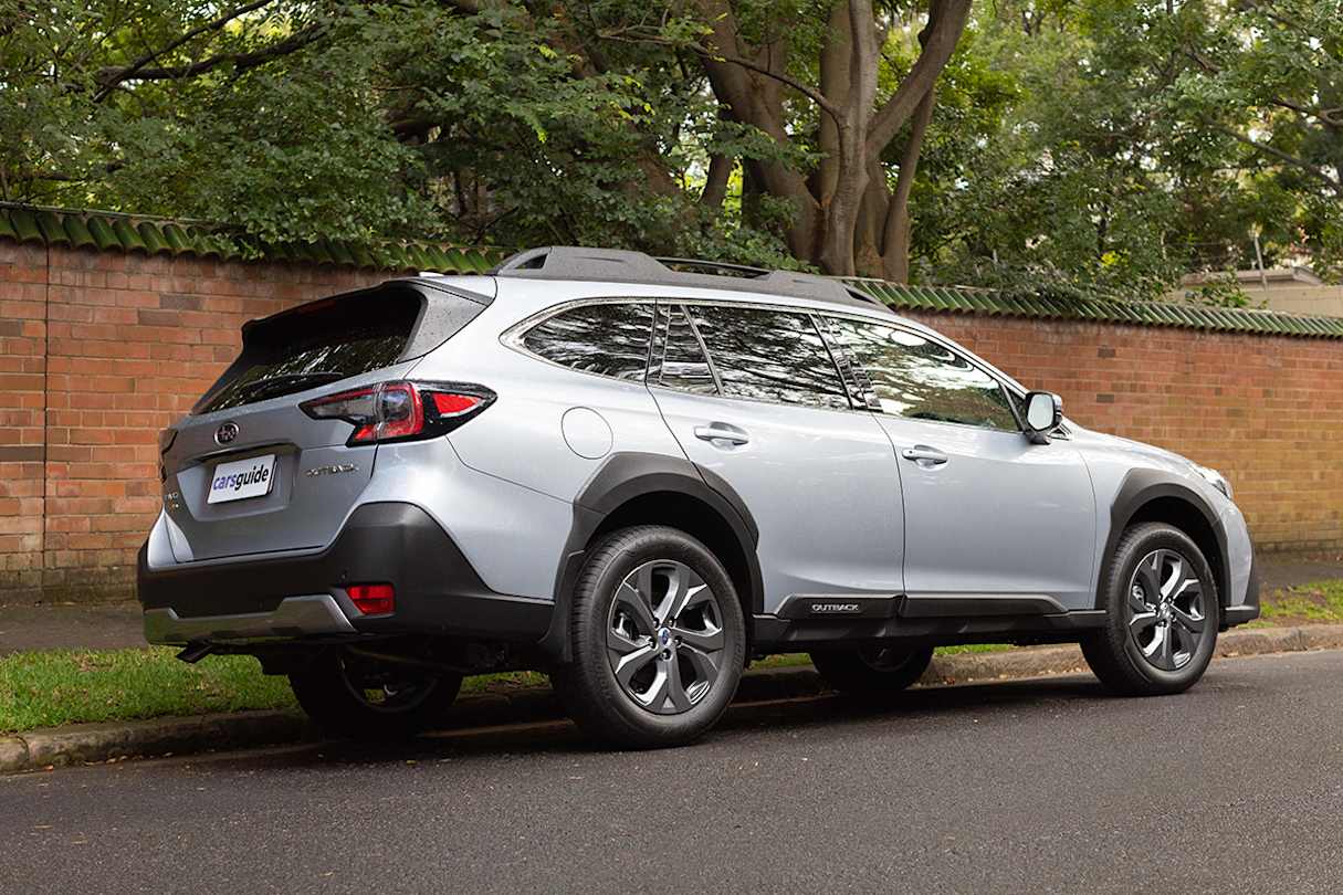 Even though this is a new-generation Subaru Outback, the design changes are minimal.