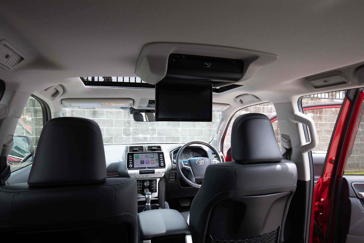 There’s also a screen for rear seat entertainment in this spec.