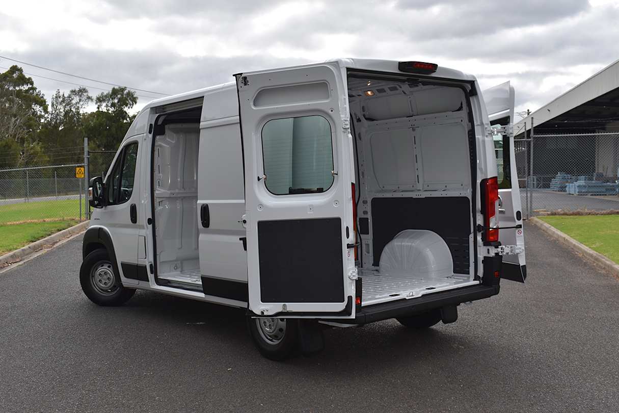 The MWB MR's front-wheel drive chassis rides on a 3450mm wheelbase with 12.5-metre turning circle.