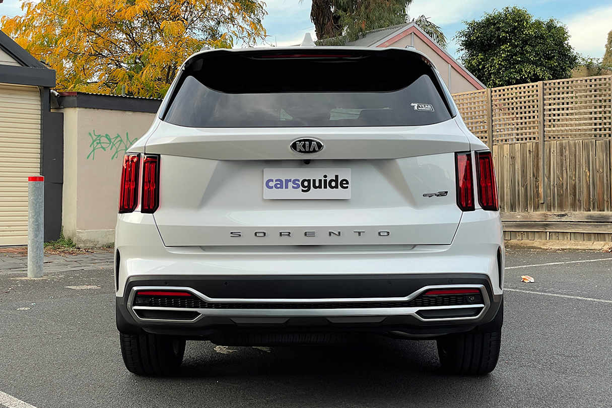 The Sorento can do something so cleverly helpful and almost unheard of – remote park itself.