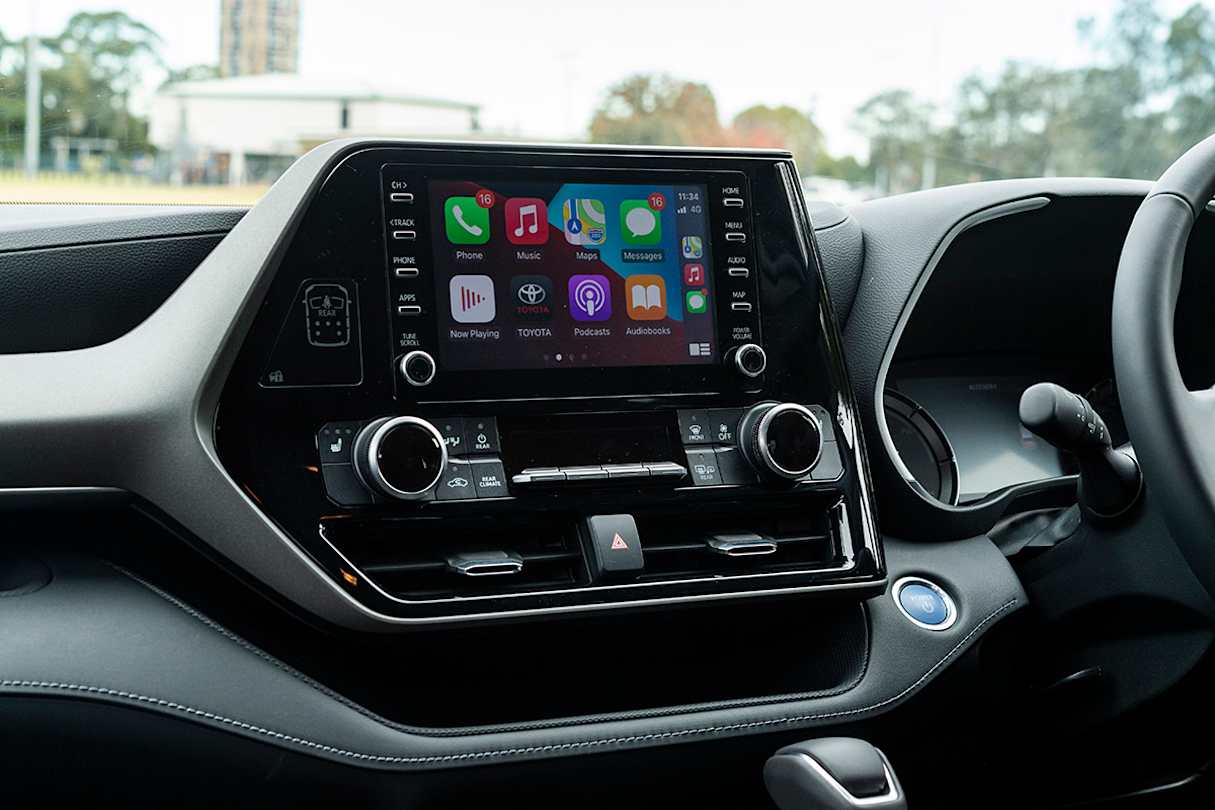 All Klugers come with an 8.0-inch media display.