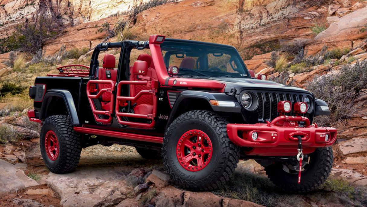 The D-Coder concept showcases Jeep Performance Parts and Mopar accessories.