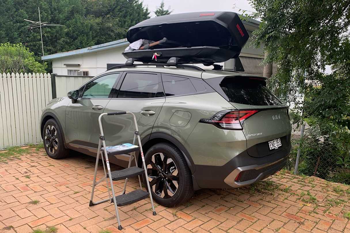 The Kia Sportage has a simple clamp mechanism to align and secure it to the roof bars, and it opens on both sides, meaning you can mount it left, right or middle on top of the car. (Image: Matt Campbell)