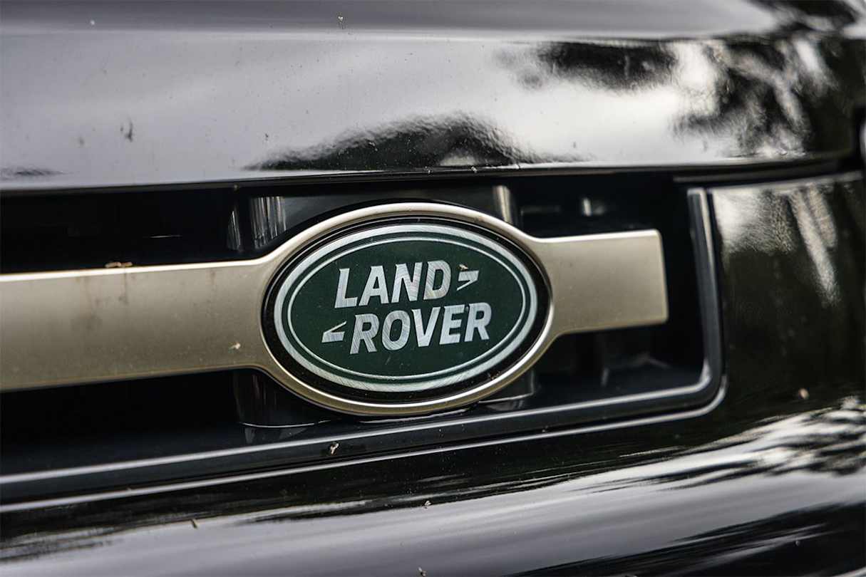 All Defenders come with a five-year/unlimited kilometre warranty. (Image: Glen Sullivan)