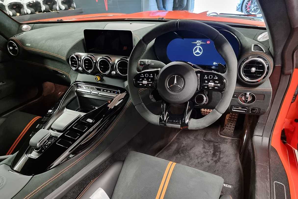 The GT Black Series is so communicative that it gives drivers the confidence to feel like a hero around a race track. (Image: Tung Nguyen)