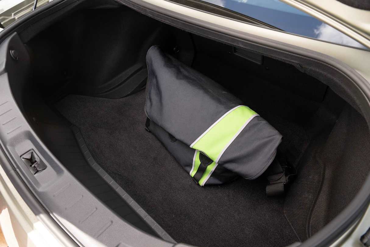 The boot area offers 315 litres of richly carpeted cargo capacity (Image: Joel Strickland).