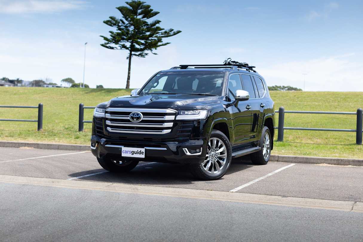 Toyota Land Cruiser Sahara ZX 2022 review: Family 300 Series