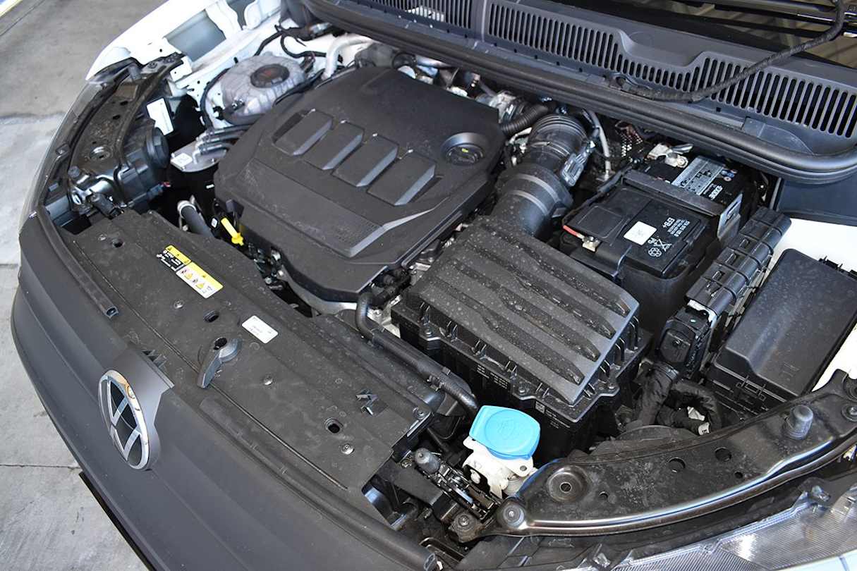 The refined, energetic and economical 2.0 litre TDI320 four-cylinder turbo-diesel is a highlight. (Image: Mark Oastler)