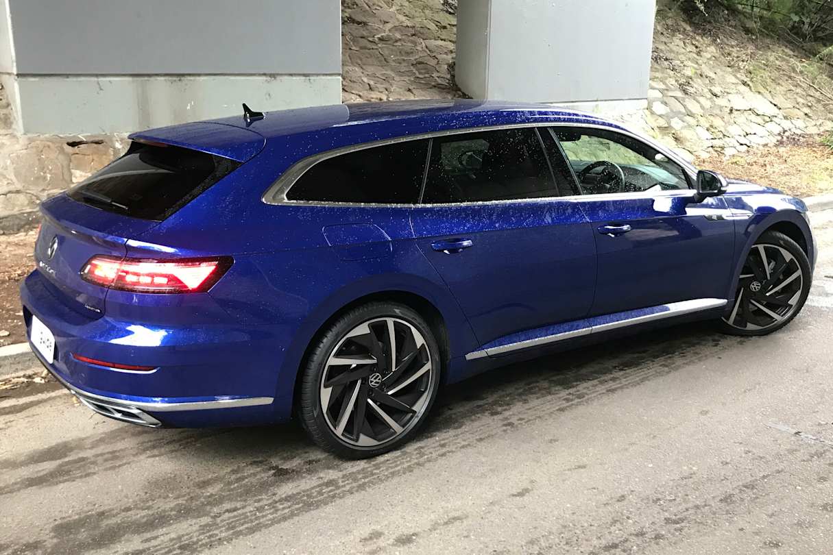 The roof tapers gently towards the rear (Image: James Cleary).