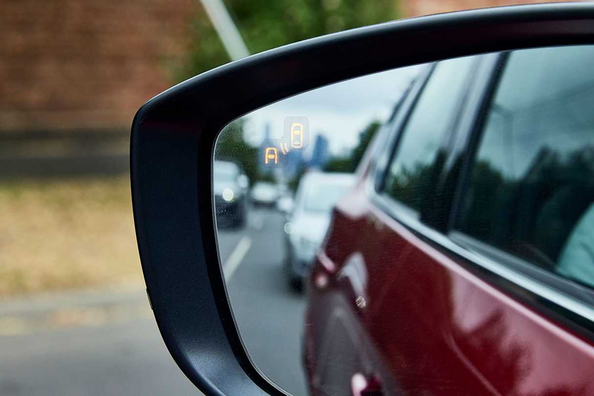 All CX-5s have blind spot monitoring.