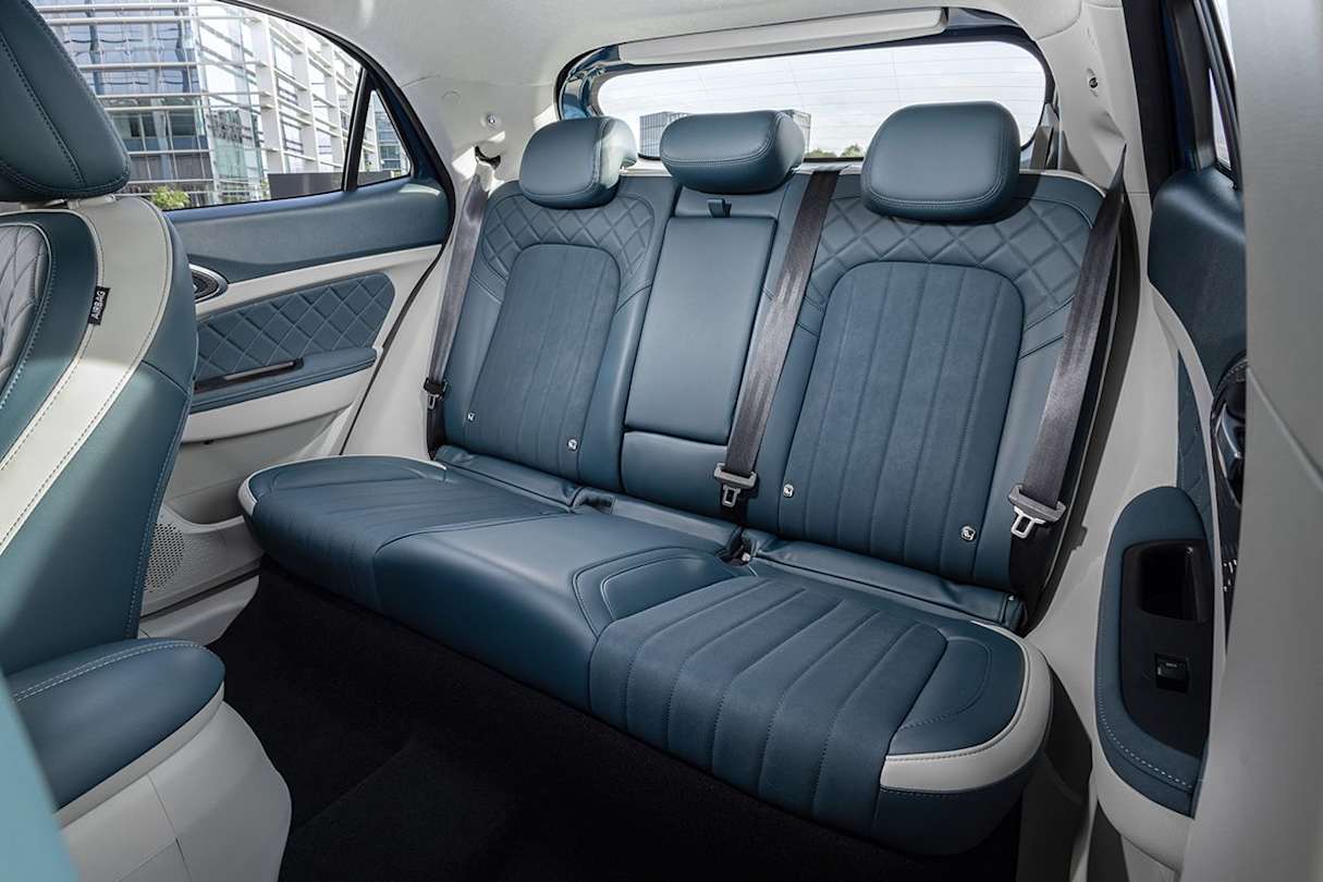 The rear bench is a bit flat for bigger posteriors. 