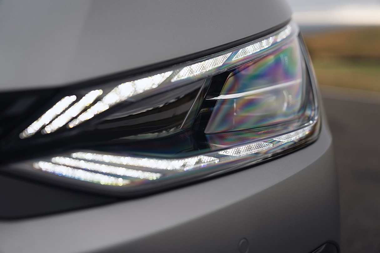 The EV6 GT is equipped with an intelligent high-beam system that is aimed at reducing the risk of dazzling oncoming vehicles.