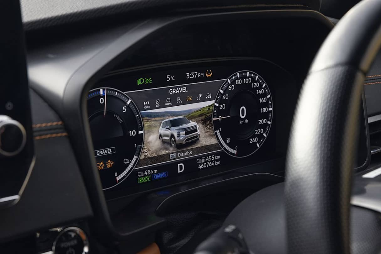 Using the gravel setting, the majority of power was sent to the rear in order to curb potentially dangerous understeer.