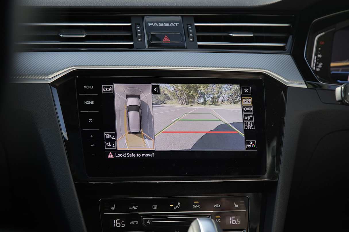 In general, I like how easy the tech is to use. The 9.2-inch touchscreen multimedia system looks great and is responsive. (image: Dean McCartney)