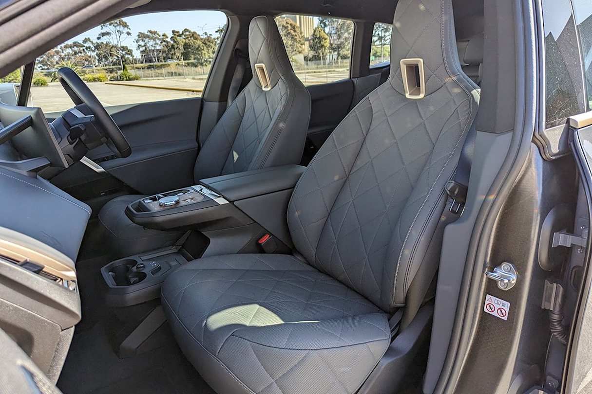 The fronts are are both heated and cooled. (image credit: Tung Nguyen)