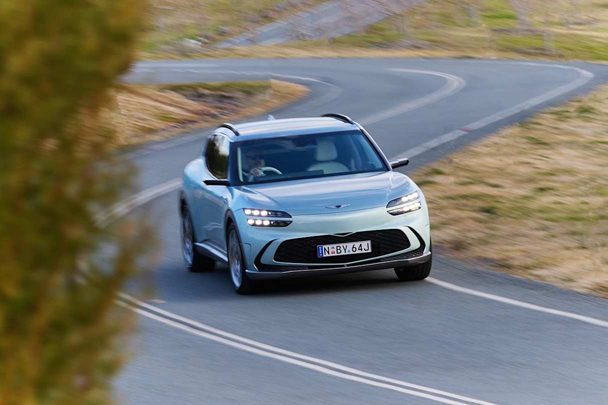 The dual-motor set-up of the GV60 means on-demand all-wheel drive traction. (AWD Performance)