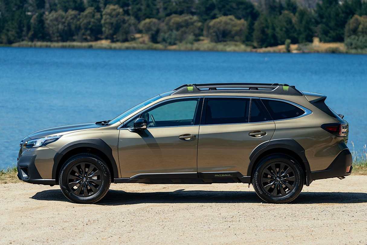 The Outback Sport grade features bright green bits on the roof rails. (Sport XT variant pictured)
