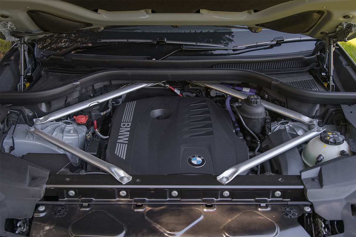 With a 0-100kmh sprint time of 5.4-seconds, it’s obvious that it has plenty of power to have fun with. (Image: Glen Sullivan)