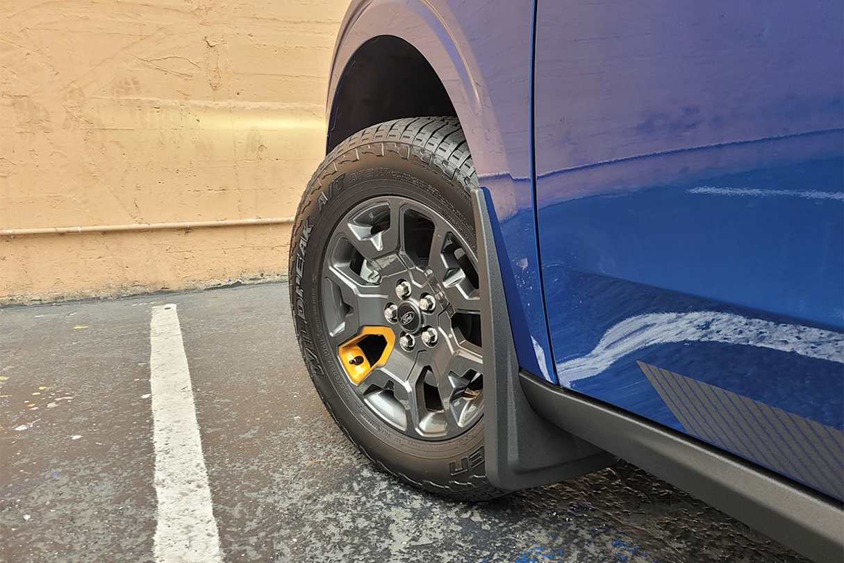 In terms of standard equipment on the XLT we drove, it included 17-inch alloy wheels.