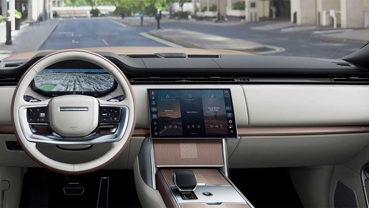 Inside is an updated 13.1-inch Pivi Pro multimedia system.