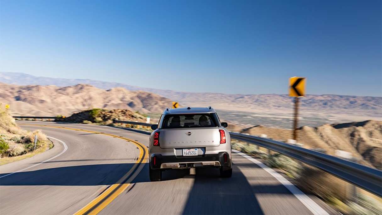 While the top-of-the-line Countryman S JCW sport adds shifting paddles, adaptive suspension, JCS sport brakes, along with JCW exterior styling.