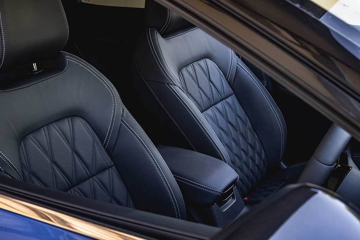 Once sat inside, the people-pleasing presentation continues in this sumptuously-presented Ti grade.